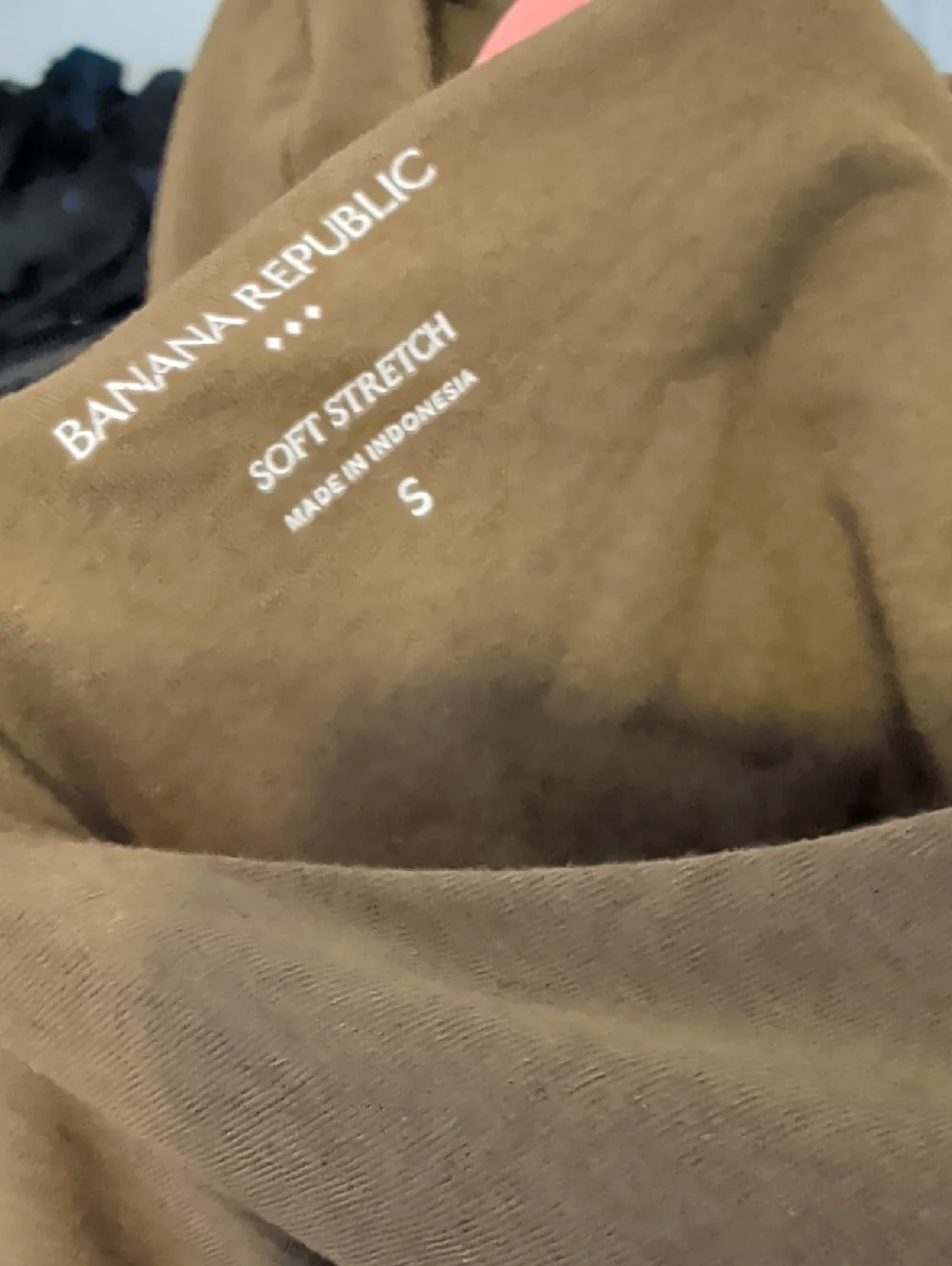 Banana Republic - Long Sleeve Backless Top in Olive Gree - S - Picture 3 of 3